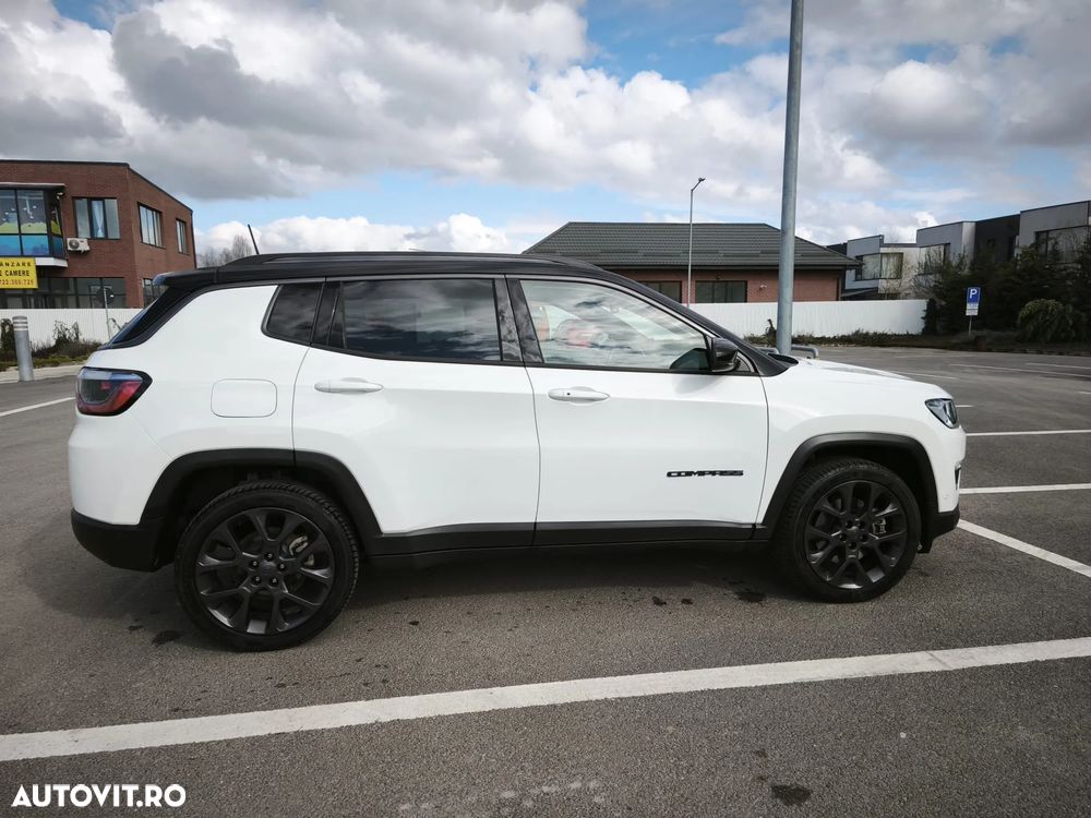 Jeep Compass - 2