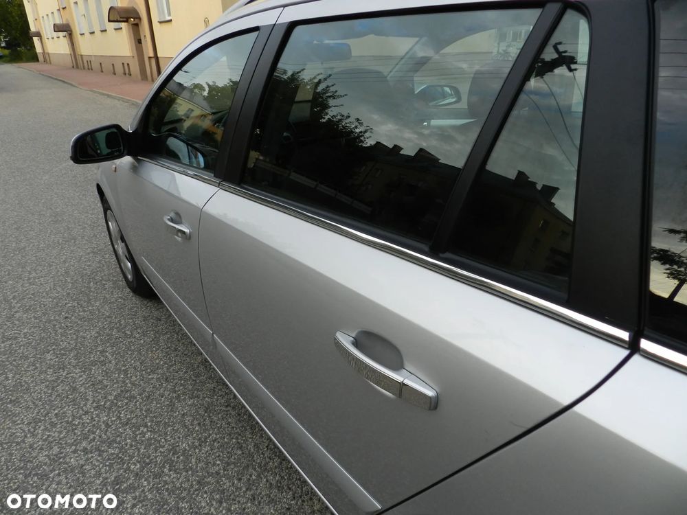 Opel Astra 1.6 Enjoy - 16
