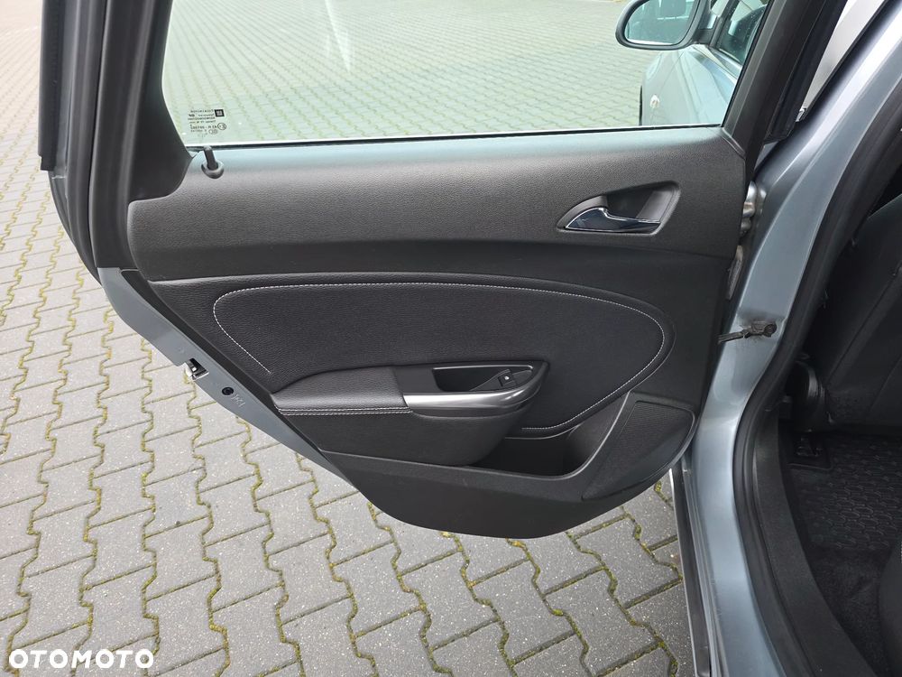 Opel Astra 1.4 Turbo Active - 28