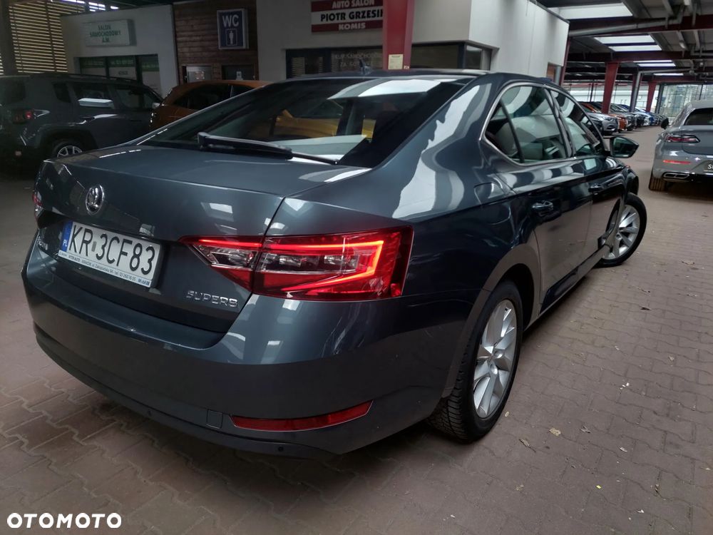 Skoda Superb 1.4 TSI ACT Ambition DSG - 23