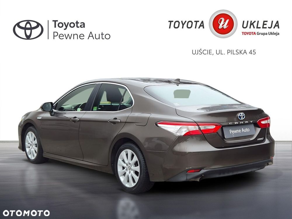 Toyota Camry 2.5 Hybrid Comfort CVT - 26