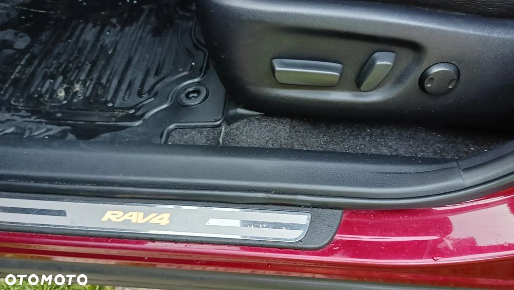 Toyota RAV4 - 17