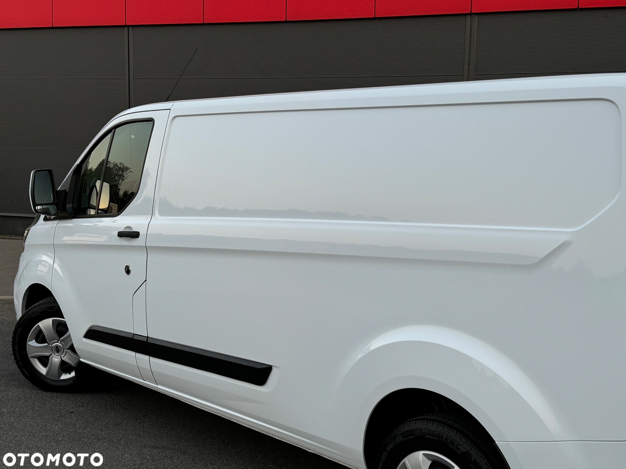 Ford Transit Custom - 13