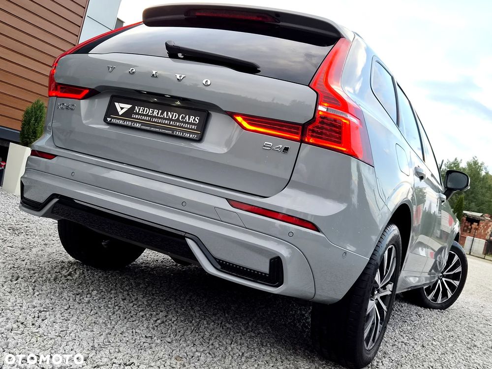 Volvo XC 60 B4 D AWD Plus Dark - 6