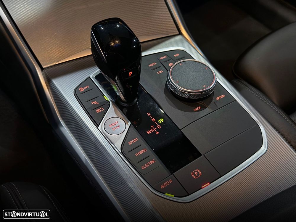BMW 320 e Line Sport Auto - 31