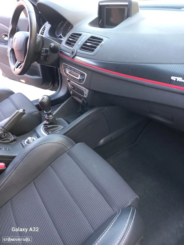 Renault Mégane Sport Tourer 1.5 dCi GT Line SS - 3