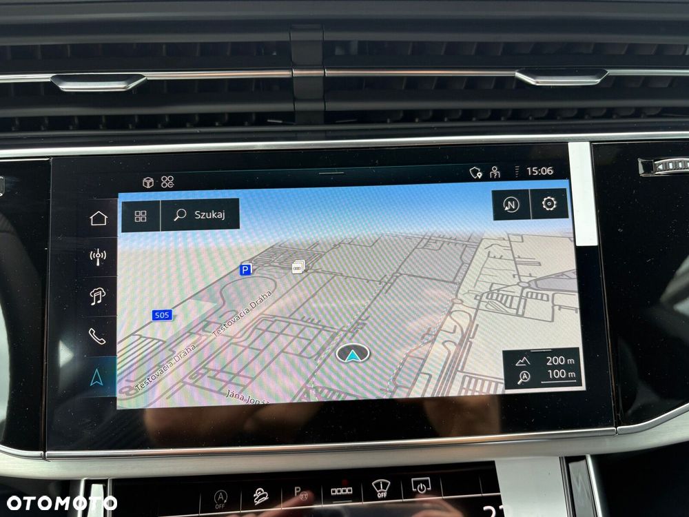 Audi Q8 - 30