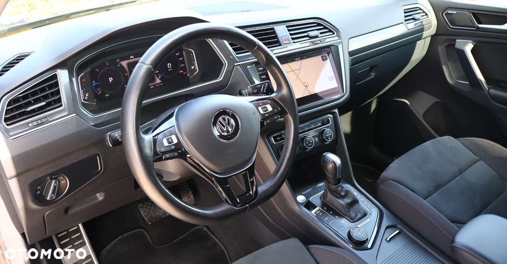 Volkswagen Tiguan - 12