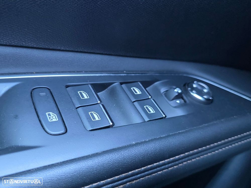 Peugeot 3008 1.2 PureTech GT - 22