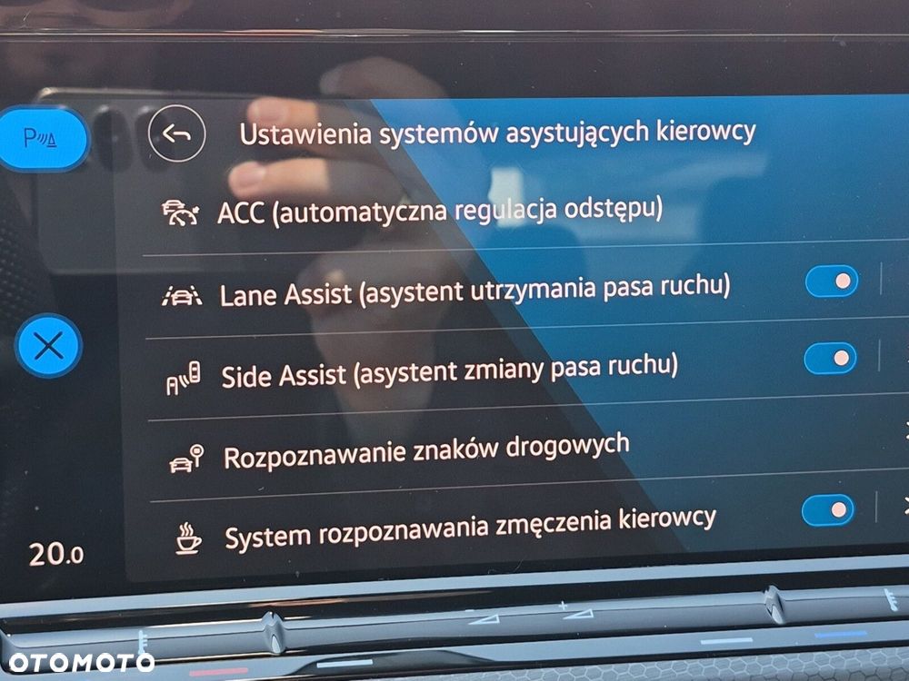 Volkswagen Golf - 25