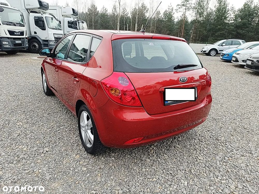 Kia Ceed 1.6 Optimum + - 6