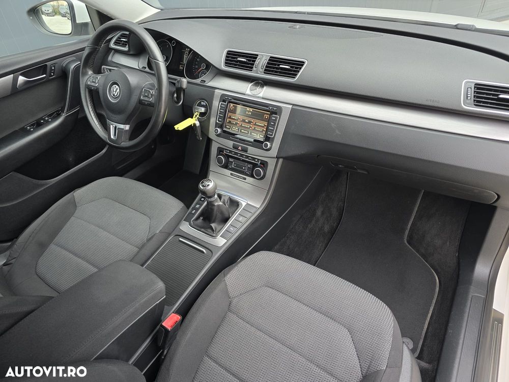 Volkswagen Passat 2.0 TDI BlueMotion Technology Business Edition - 8