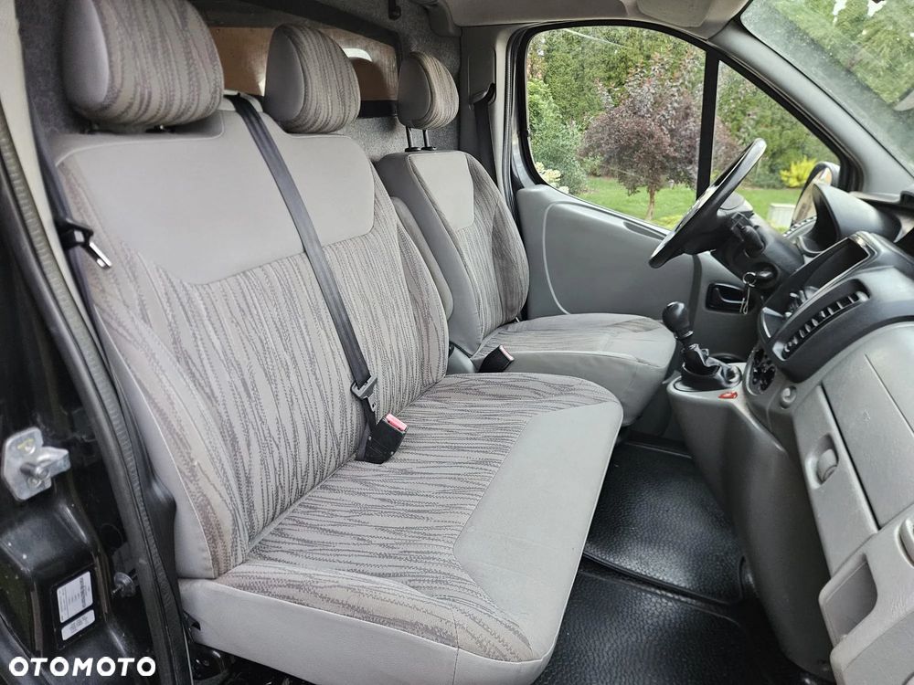 Renault Trafic - 15