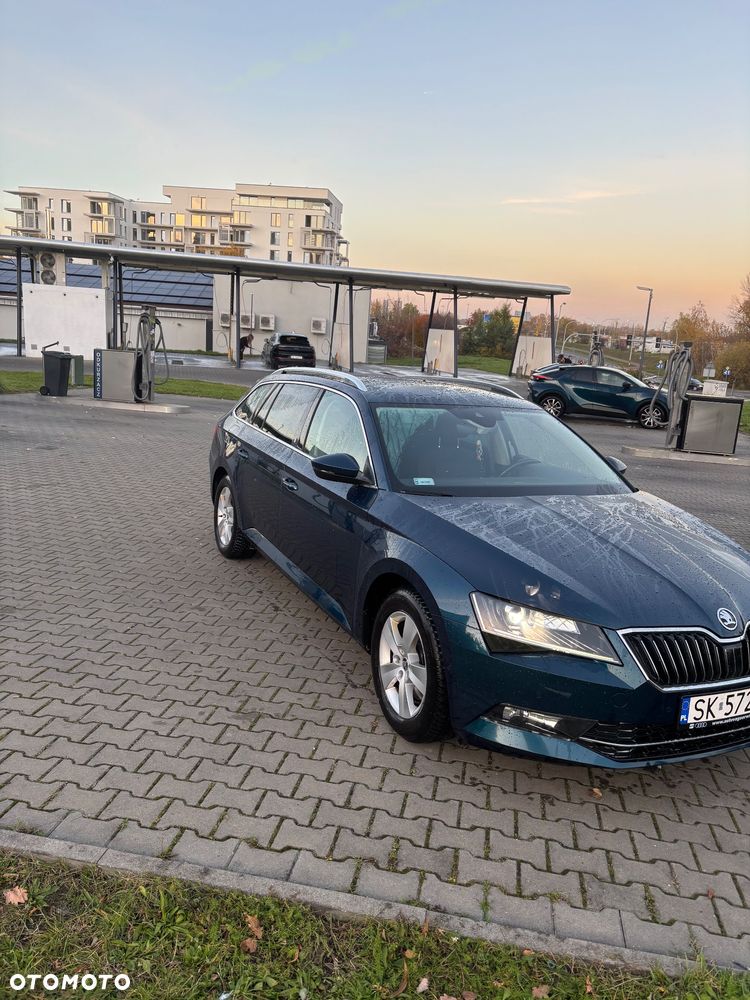 Skoda Superb 2.0 TDI Ambition - 13