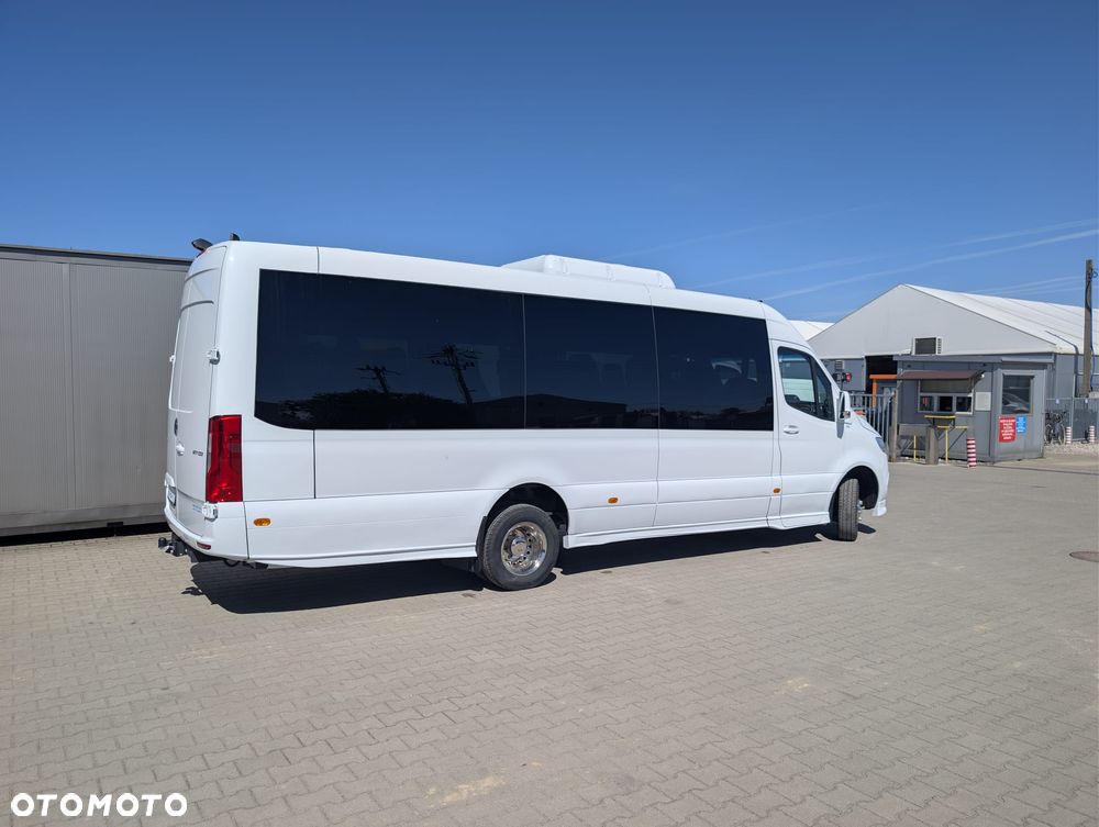 Mercedes-Benz Sprinter 517 - 6