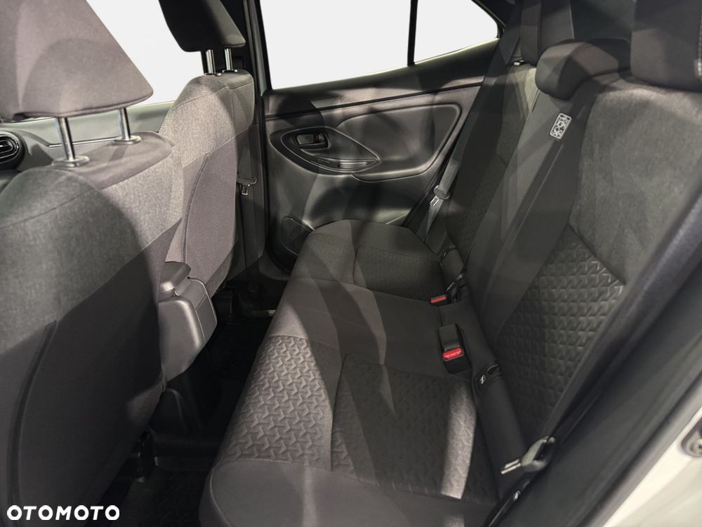 Toyota Yaris Cross - 25
