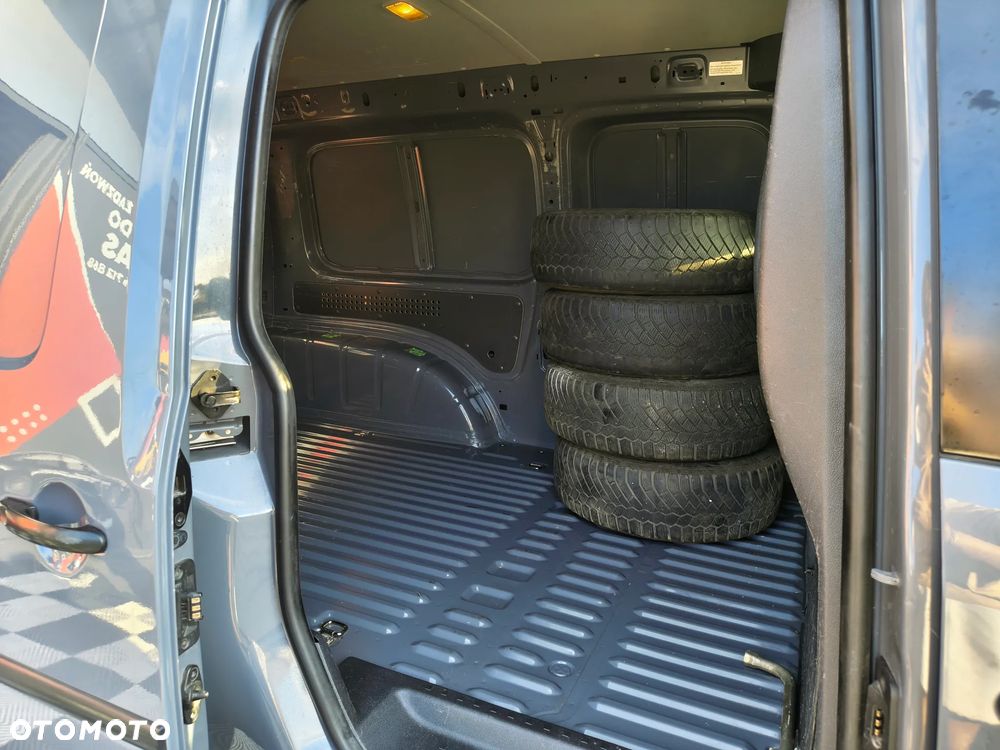 Volkswagen CADDY - 26
