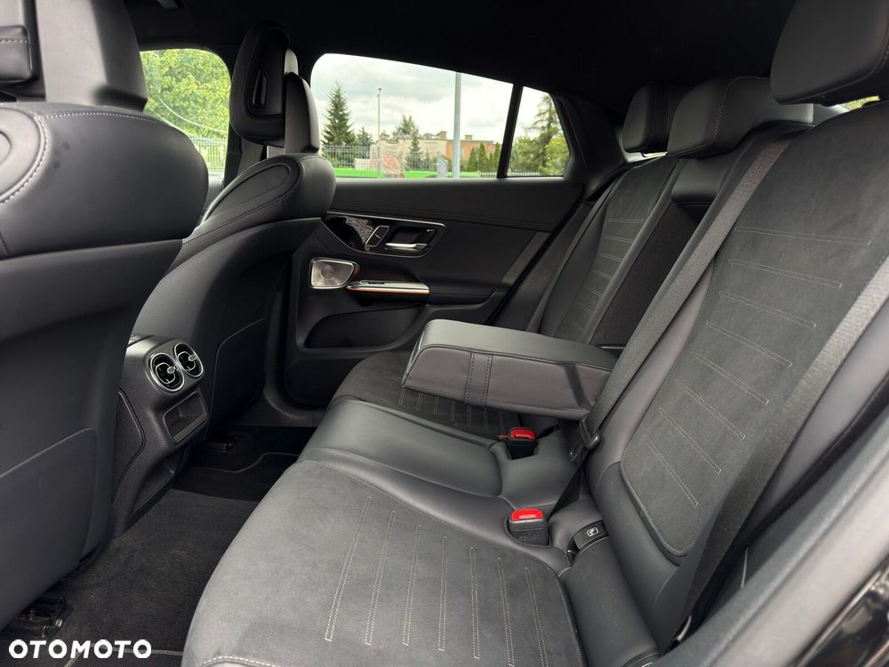 Mercedes-Benz GLC 200 d mHEV 4-Matic AMG Line - 29