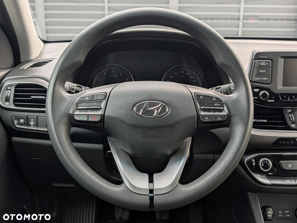 Hyundai i30 1.4 Classic + - 25