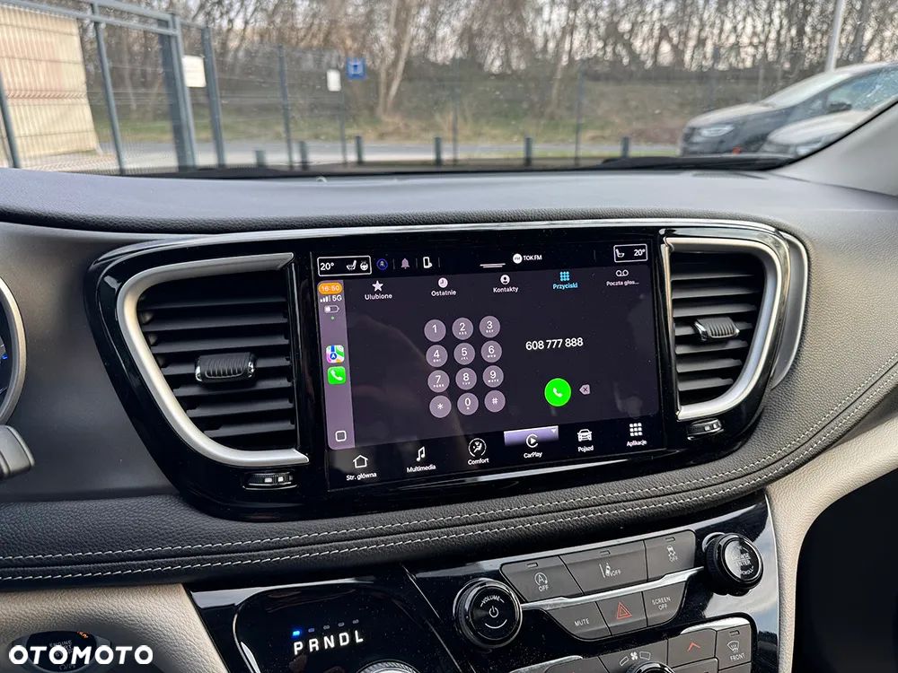 Chrysler Pacifica - 33