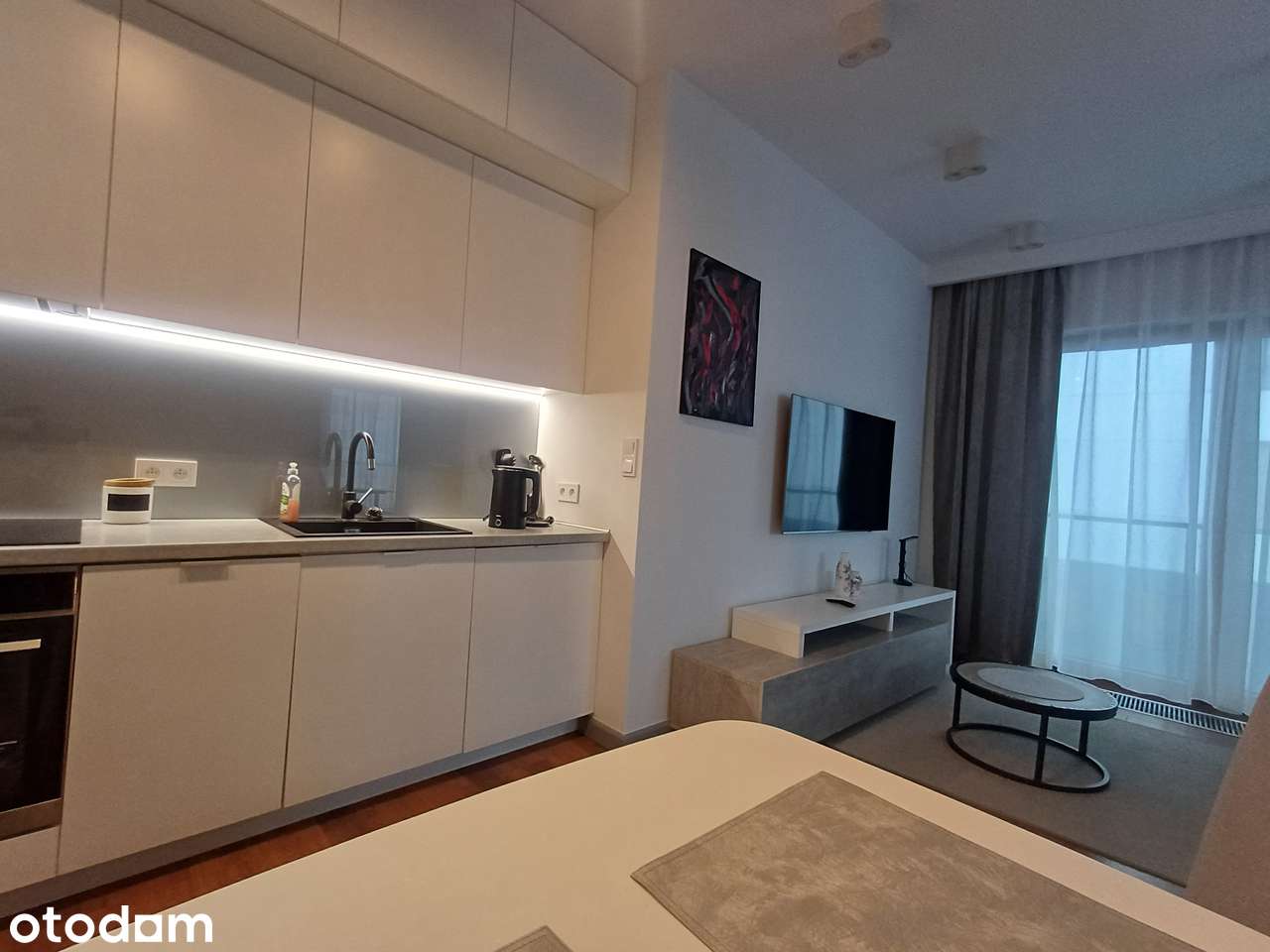 Apartament w Studio Centrum Pawia 51, faktura VAT