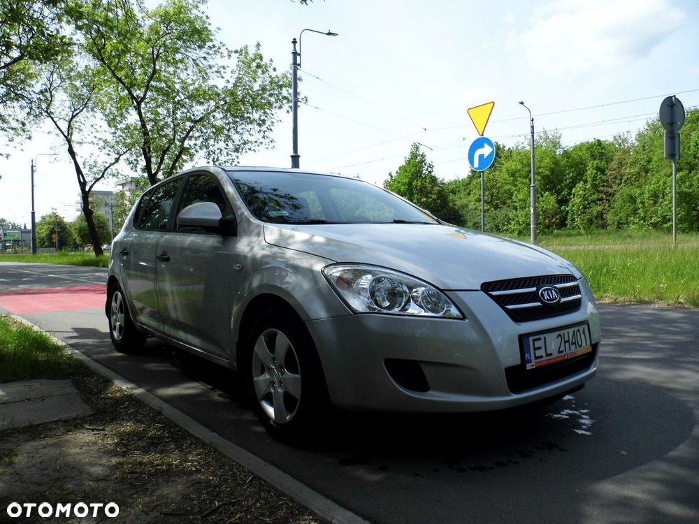 Kia Ceed - 2