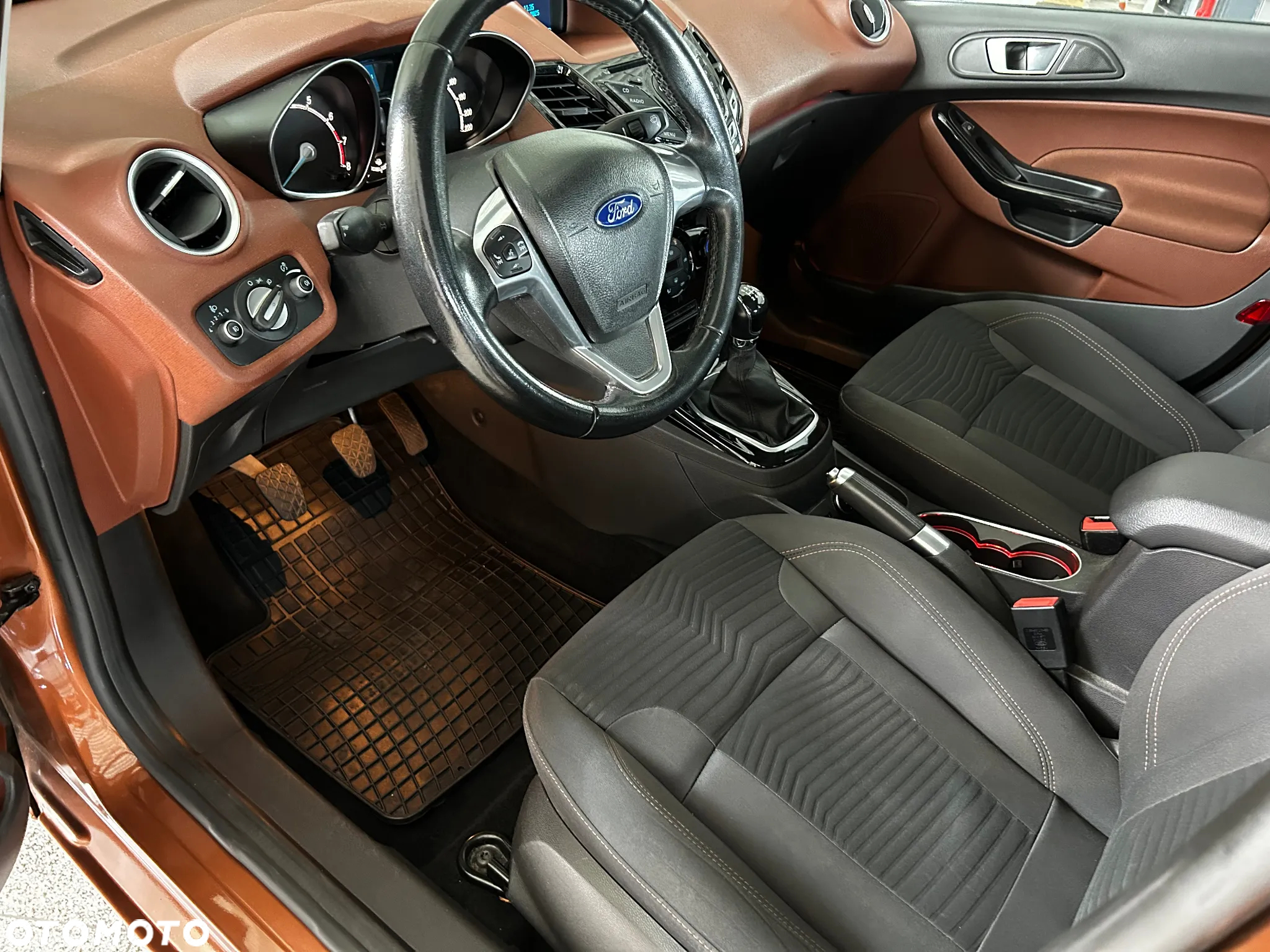 Ford Fiesta 1.0 EcoBoost Titanium - 9