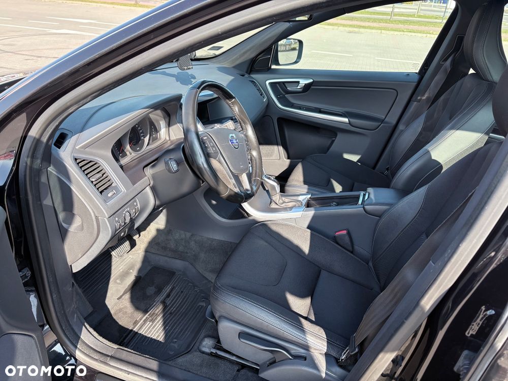 Volvo XC 60 D4 AWD Geartronic Kinetic - 13