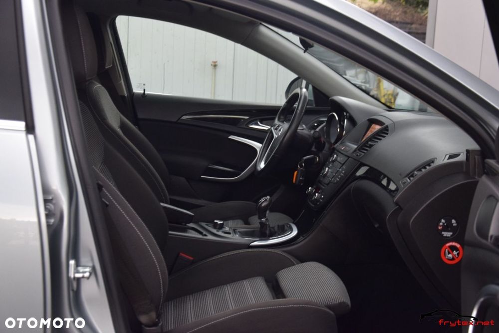 Opel Insignia - 22