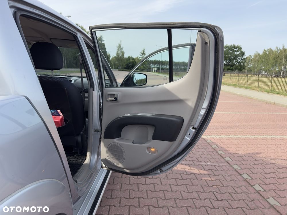 Mitsubishi L200 2.5 DID Intense - 19