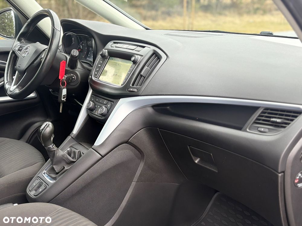 Opel Zafira - 27