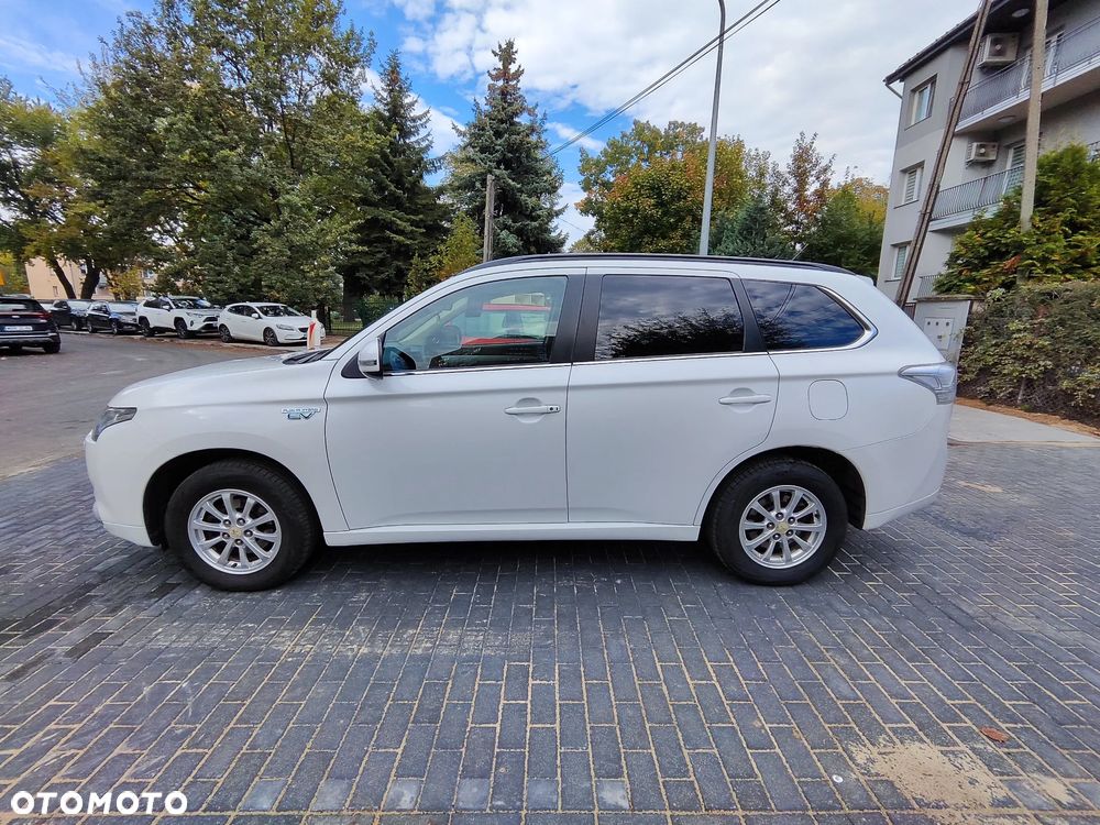 Mitsubishi Outlander 2.0 4WD - 11