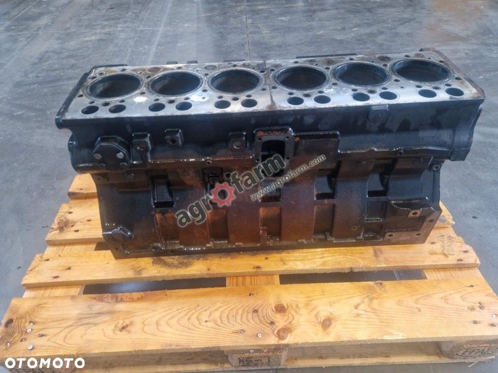 Blok silnika Massey Ferguson 6495, 7250, 7490 - 4