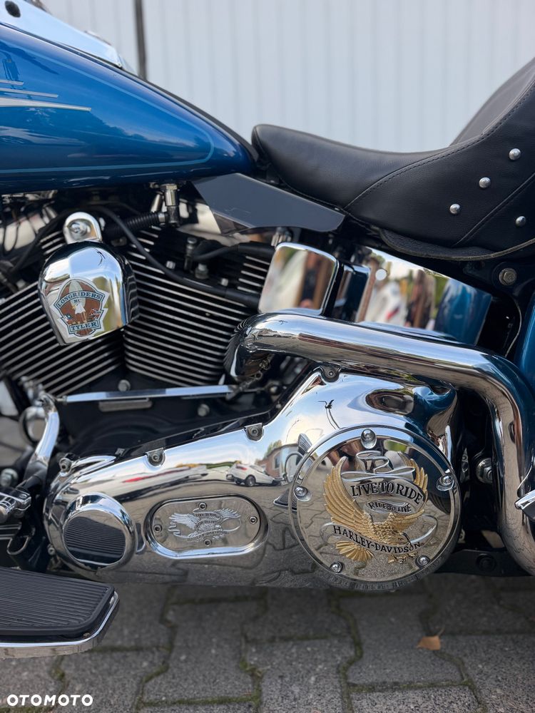 Harley-Davidson Softail Heritage Classic - 19