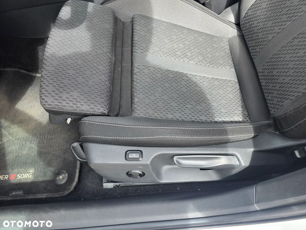 Skoda Octavia 2.0 TDI DSG Ambition - 12