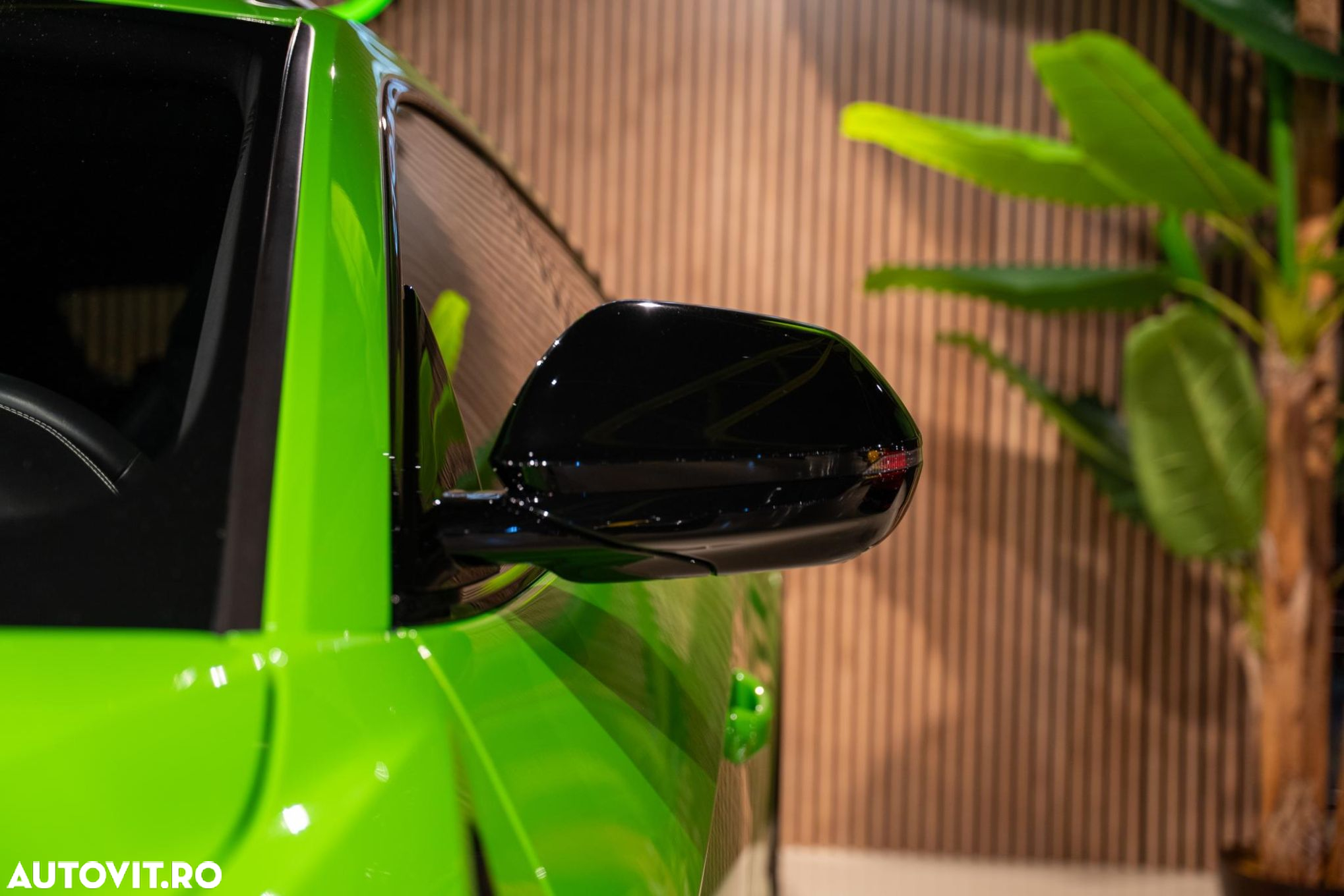 Lamborghini URUS - 30