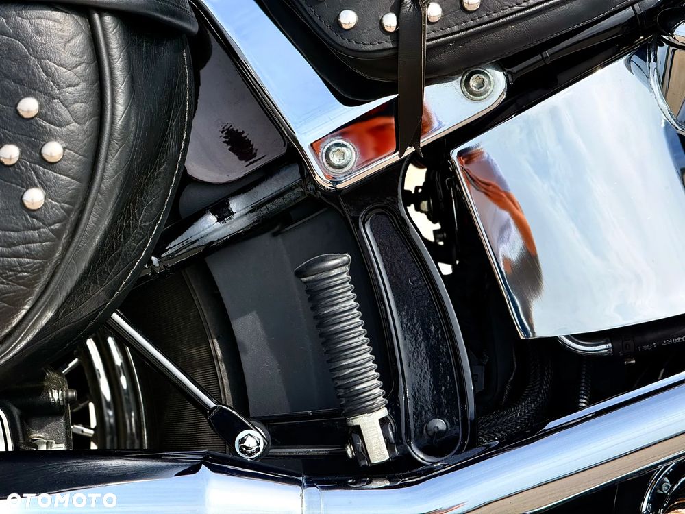 Harley-Davidson Softail Heritage Classic - 13
