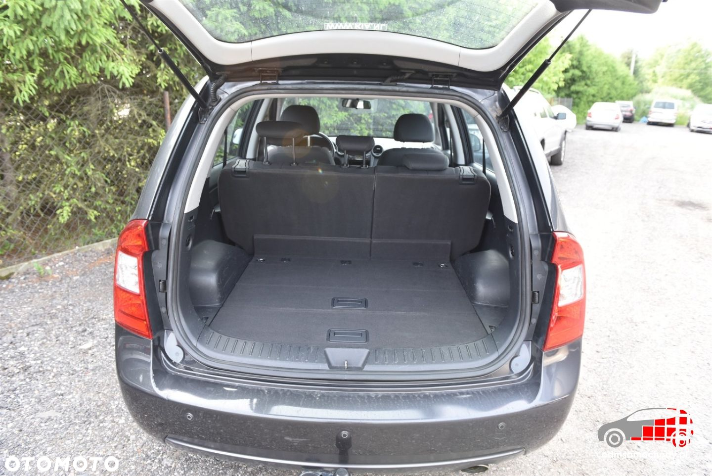 Kia Carens - 15