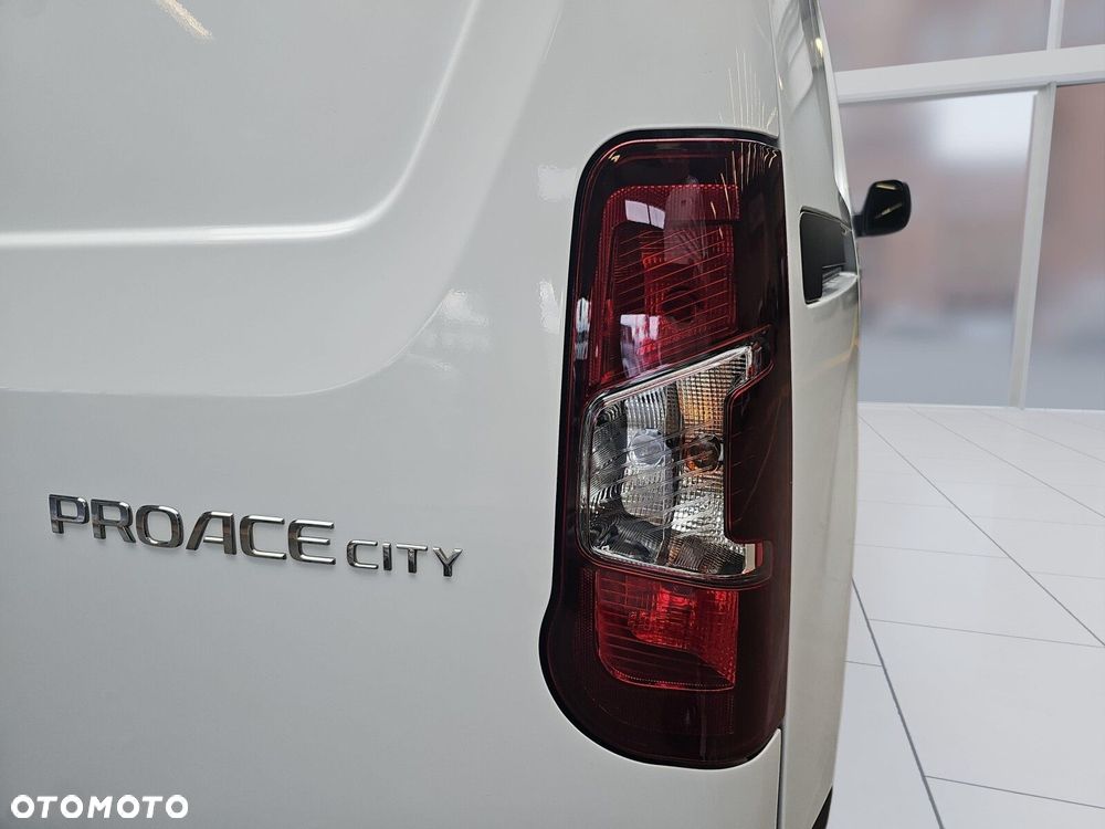 Toyota ProAce 2.3T 1.5 D-4D 100KM std Furgon Active - 28