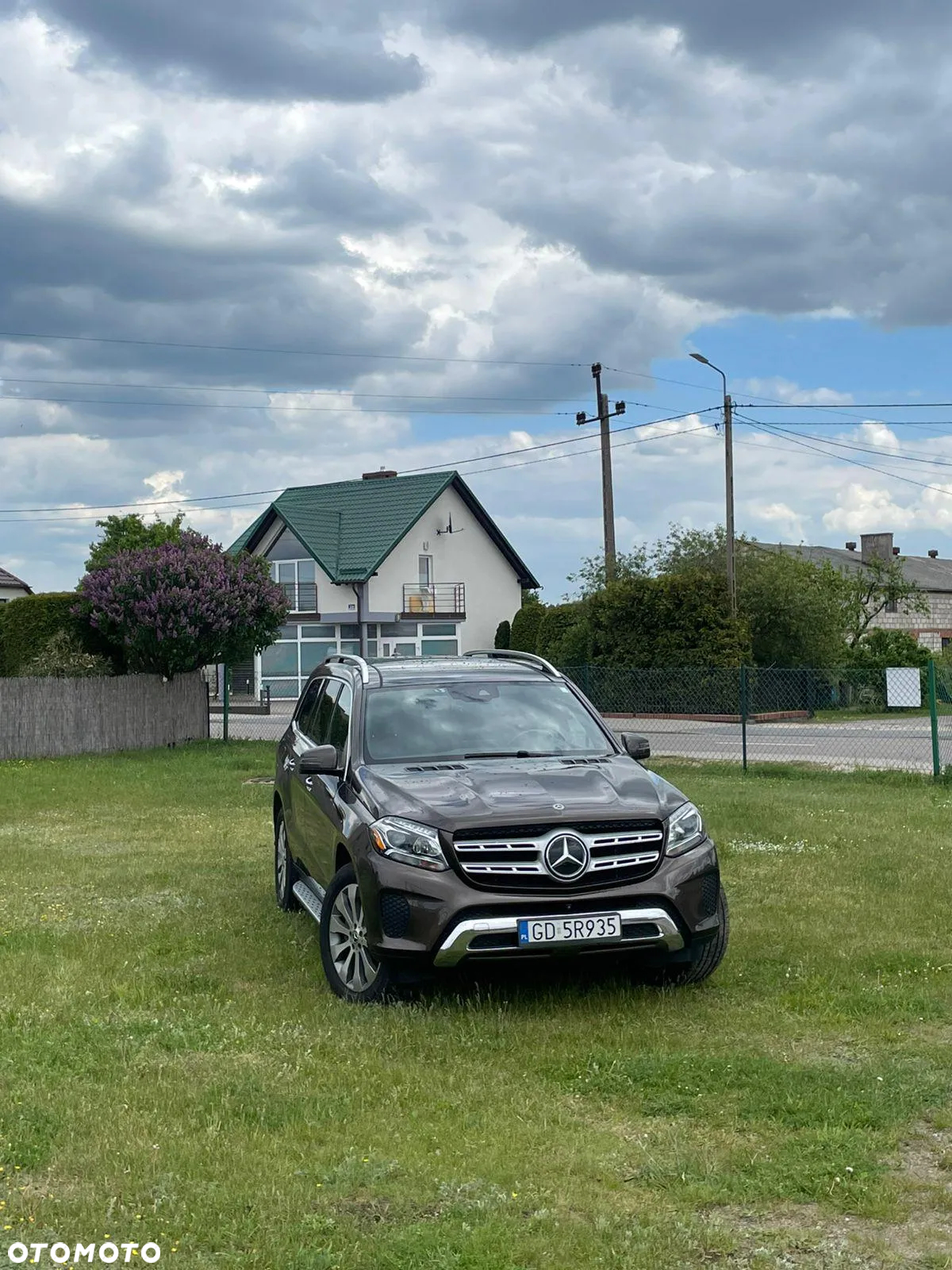 Mercedes-Benz GLS - 12