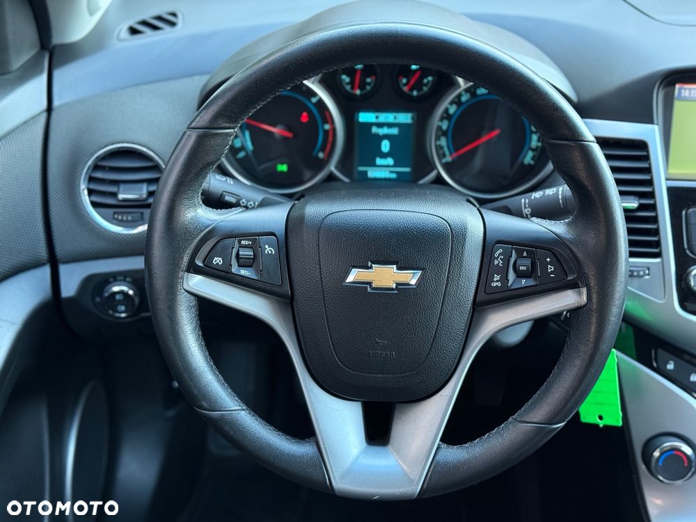 Chevrolet Cruze - 15