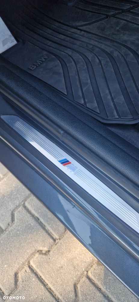 BMW Seria 3 330i xDrive - 18