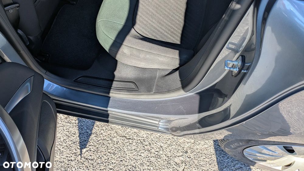 Citroën C5 2.0 HDi Confort - 33