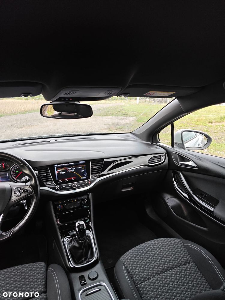 Opel Astra 1.4 T Dynamic - 23
