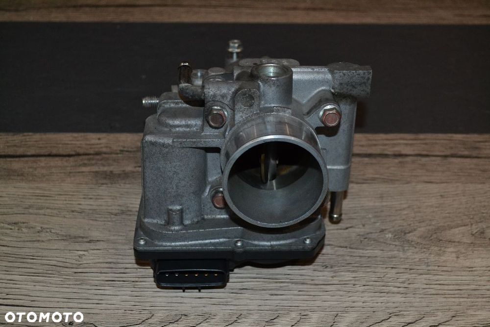 MAZDA 3 5 6 2,2 PRZEPUSTNICA R2AA136B0 - 1