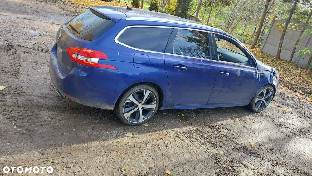 Peugeot 308 SW BlueHDi 130 EAT8 GT - 9