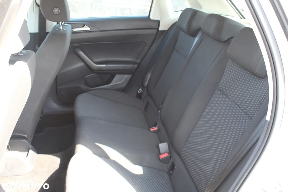 Volkswagen Polo 1.0 Life - 30