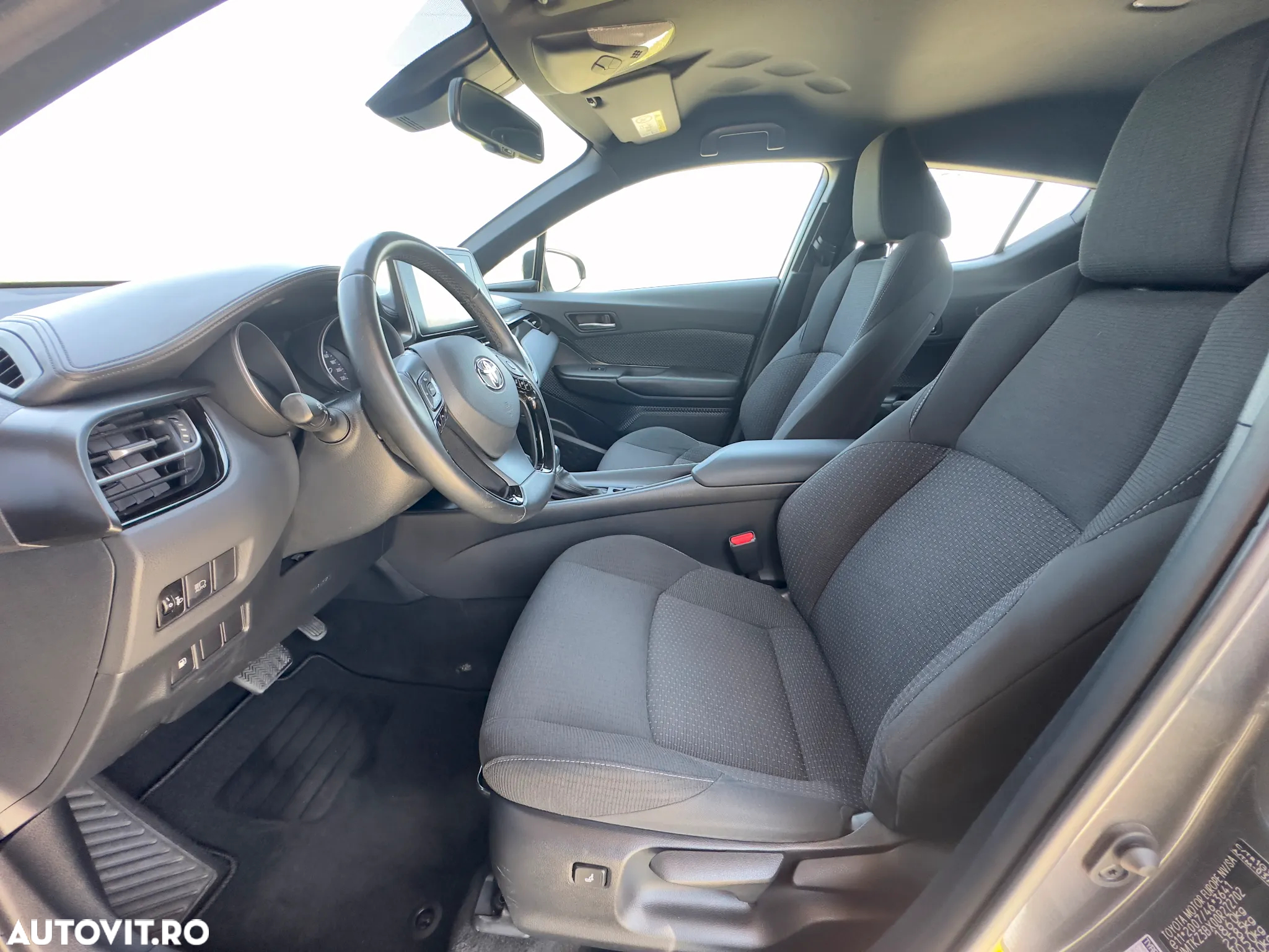 Toyota C-HR 1.8 HSD 122 CP 4x2 CVT Style - 11