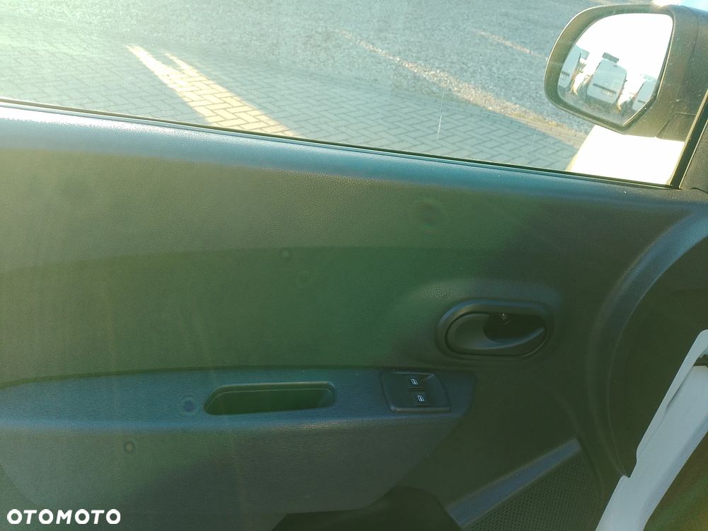 Dacia Dokker L2 Long Maxi Nowa Izoterma Chłodnia Mroźnia do lodów minus 20 stopni Carrier 220V PL na stoku - 25