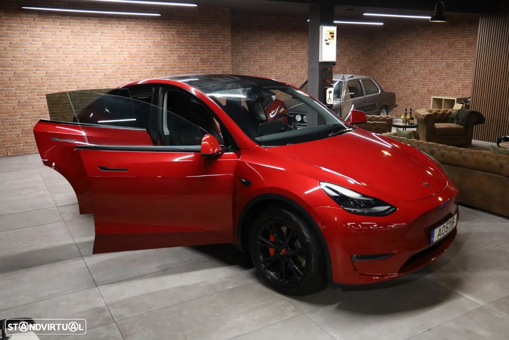Tesla Model Y Long Range Tração Integral - 24